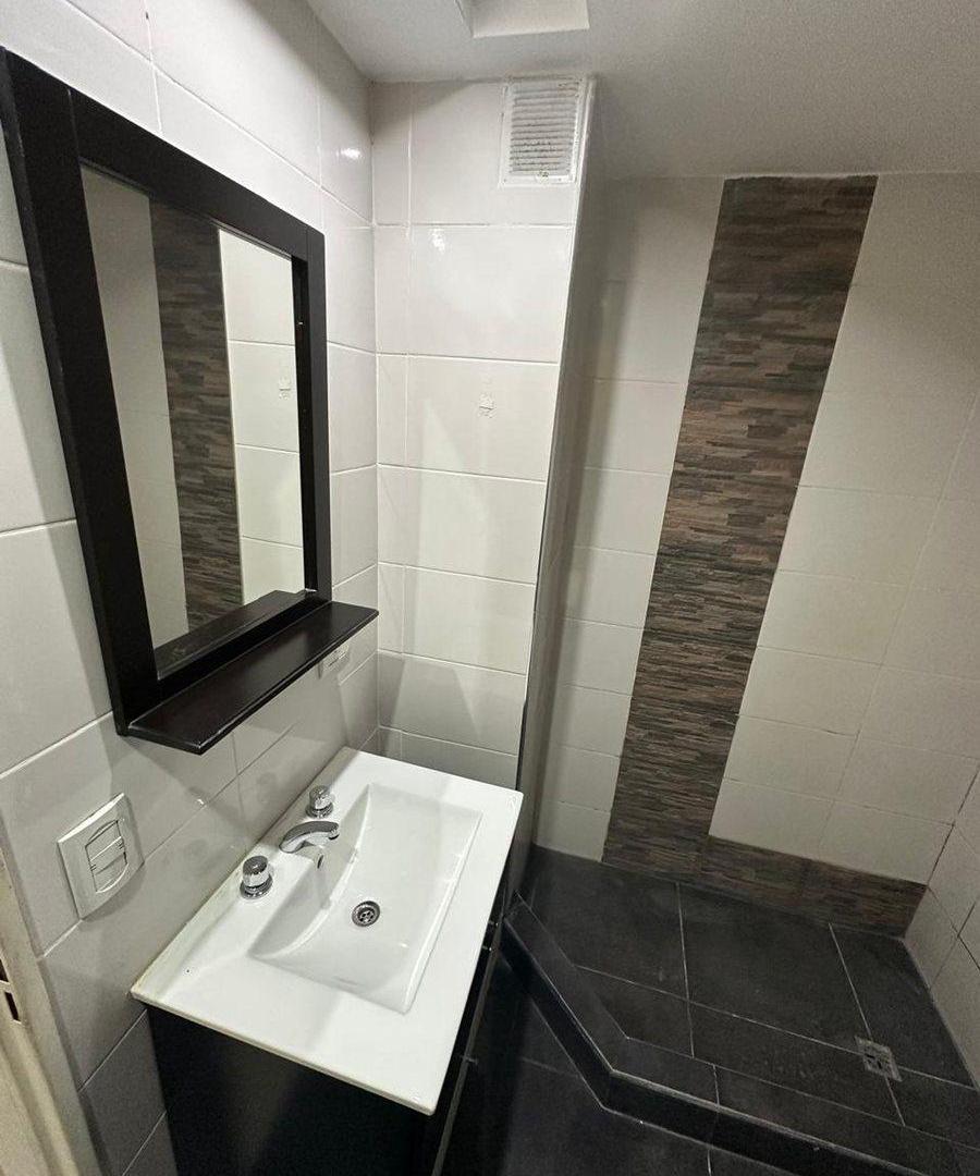 Foto de VENTA MONOAMBIENTE FLORES CON BALCÓN - SUM, imagen 4