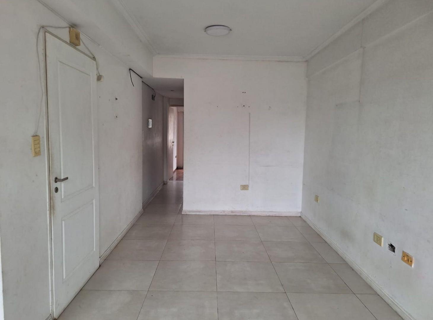 Foto de VENTA 2 AMBIENTES LANUS CENTRO, imagen 1