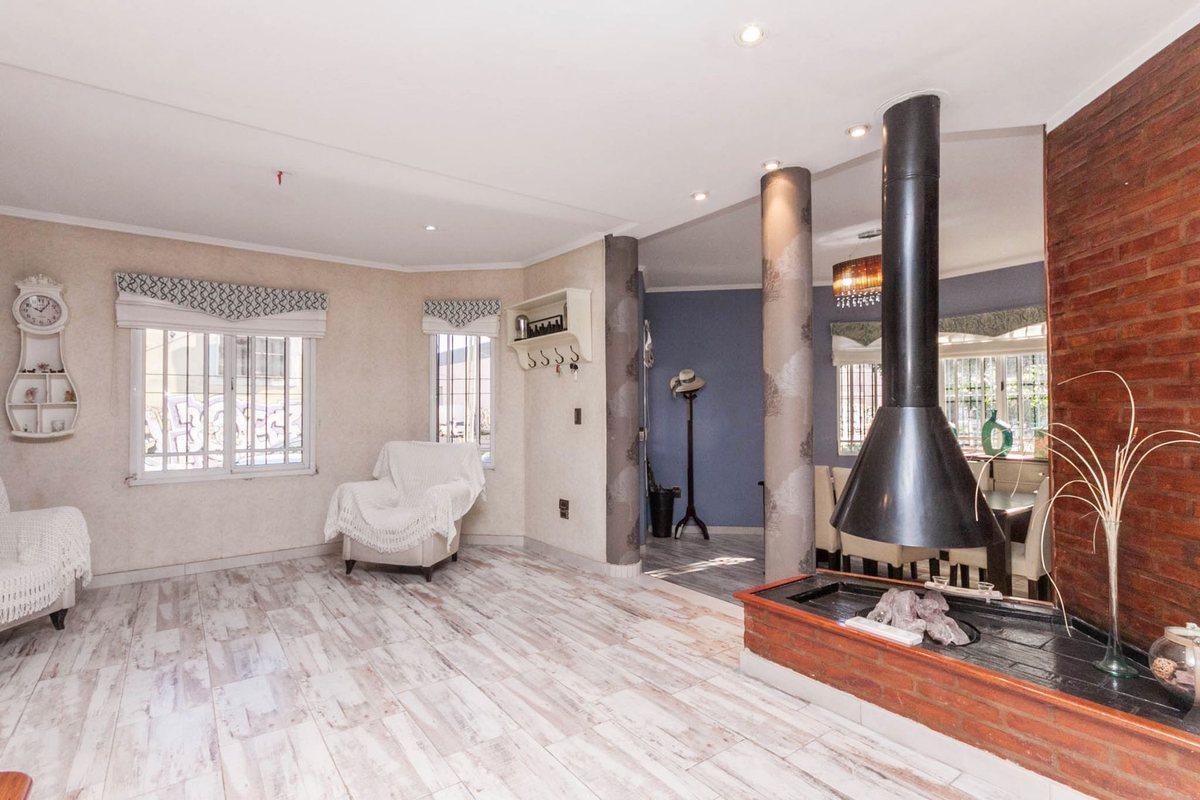 Foto de VENTA CASA 5 AMBIENTES CON PATIO Y COCHERA LANUS, imagen 5