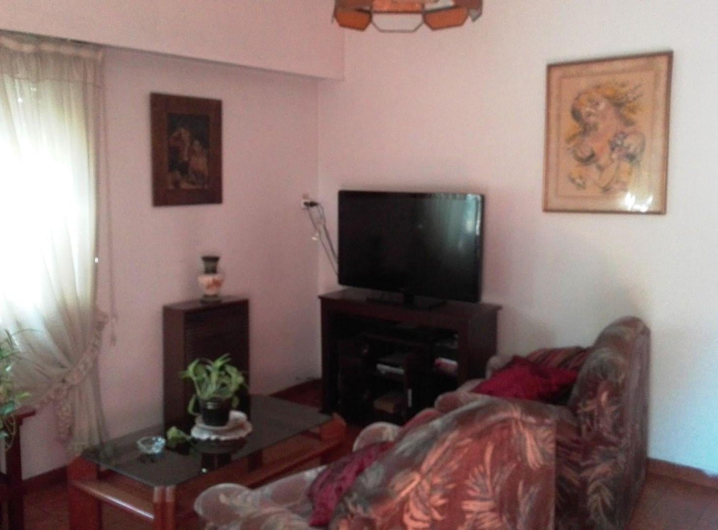 Foto de VENTA DE CASA 3 AMB CON COCHERA QUILMES OESTE, imagen 4