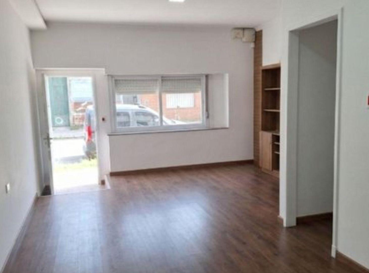 Foto de Venta Galpón 850m² 2 Plantas c/Showroom - Gerli, imagen 4