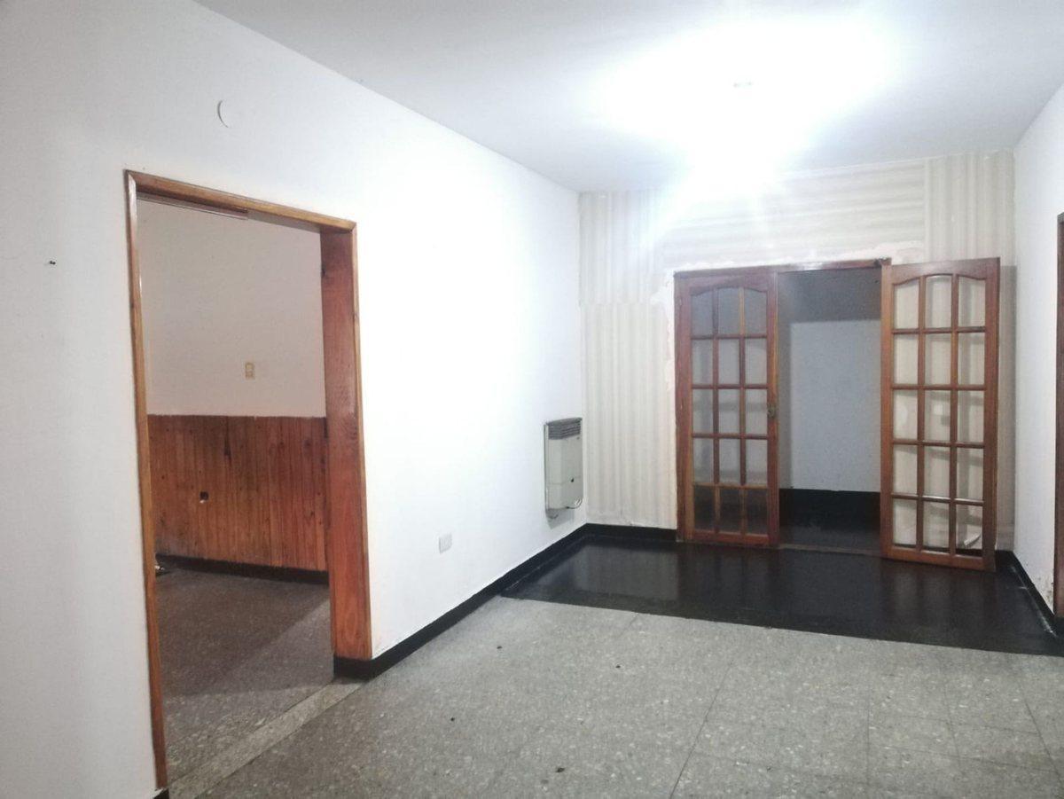 Foto de VENTA DE CASA 6 AMB REMEDIOS DE ESCALADA-LANUS, imagen 1