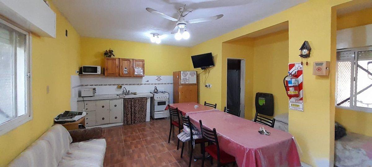 Foto de VENTA-CASA 3 AMB- A METROS DE LAGUNA-CHASCOMÚS, imagen 4