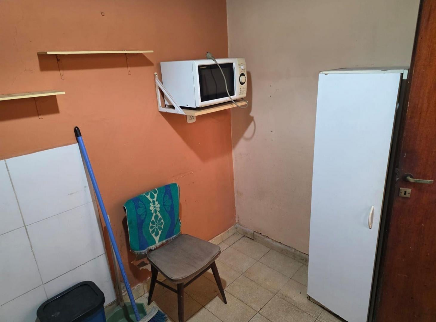 Foto de VENTA PH 3 AMB. UBICACION CENTRICA VALENTIN ALSINA, imagen 4
