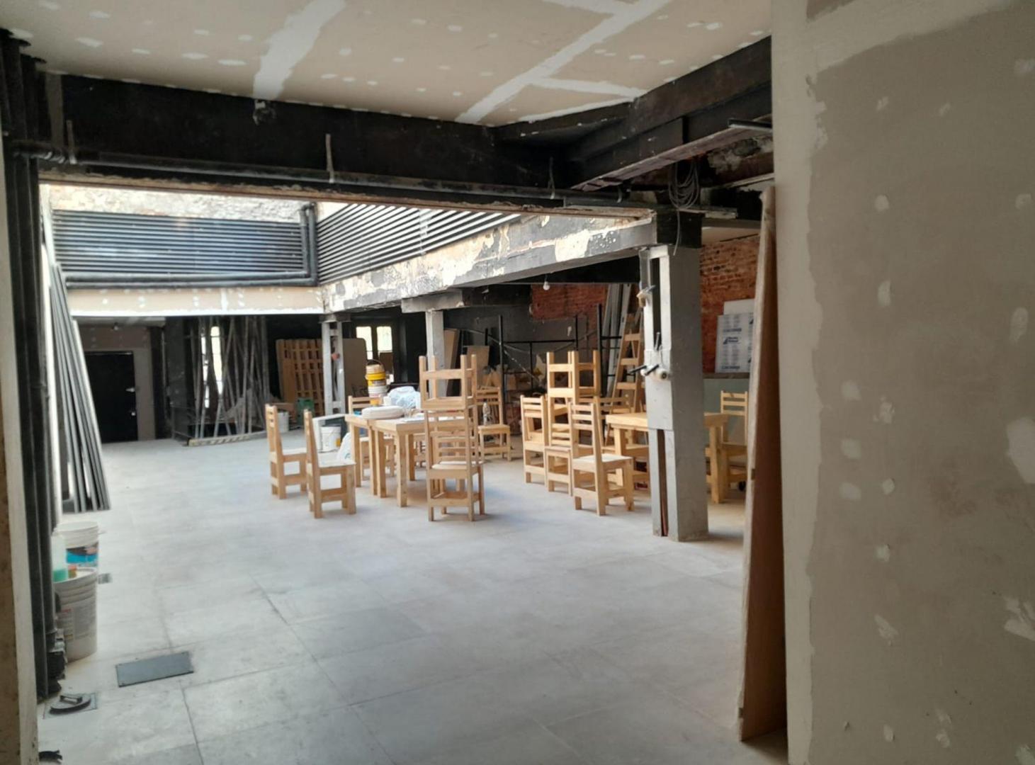Foto de ALQUILER LOCAL CON OFICINAS - SAN TELMO, imagen 2
