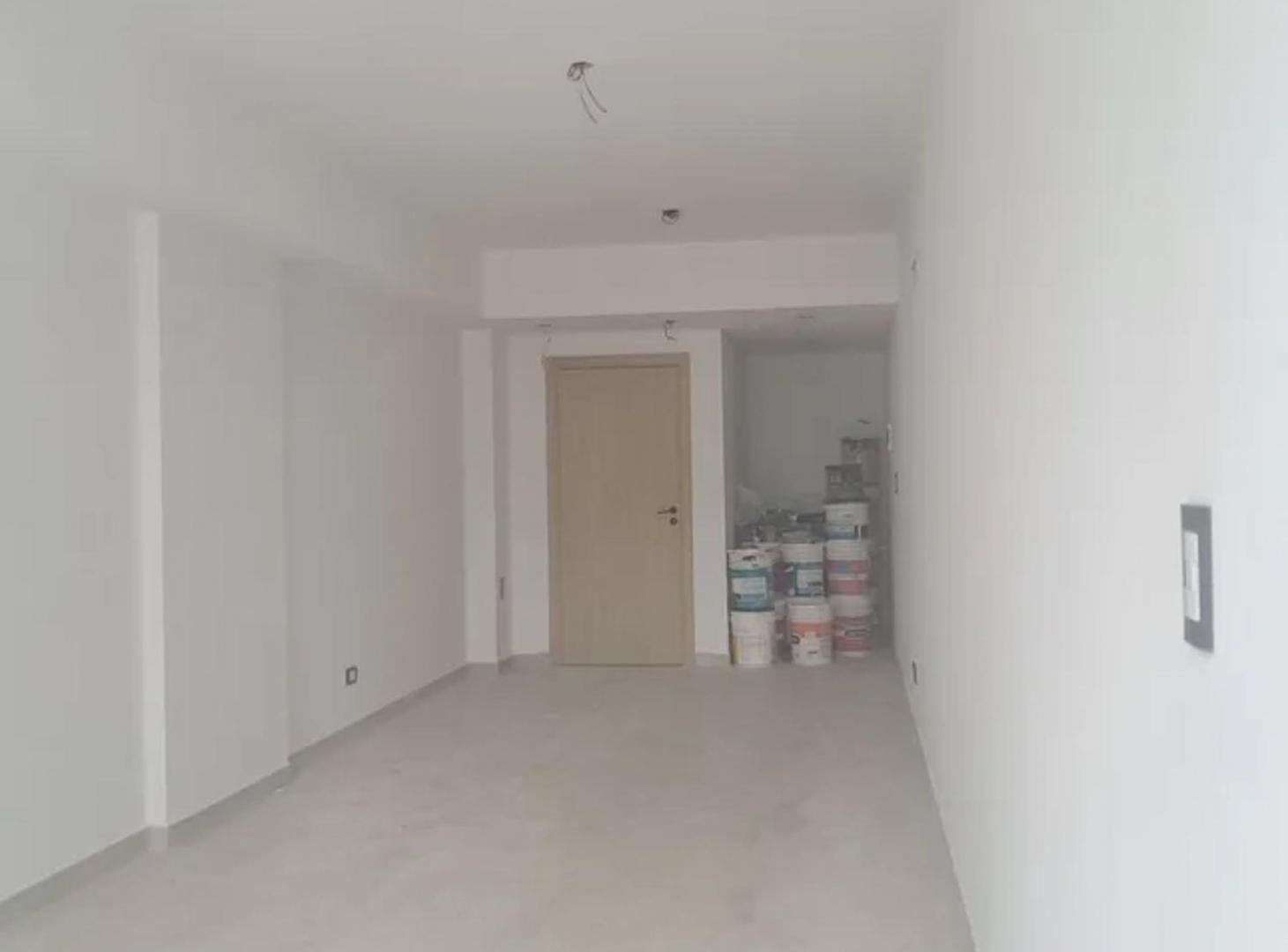 Foto de VENTA LOCAL A ESTRENAR EN PARQUE CHAS, imagen 3