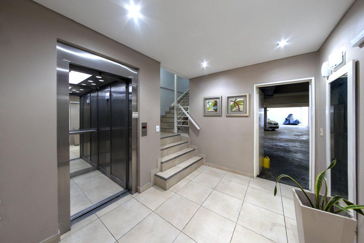 Foto de VENTA MONOAMBIENTE, CON BALCON , ABASTO, imagen 3