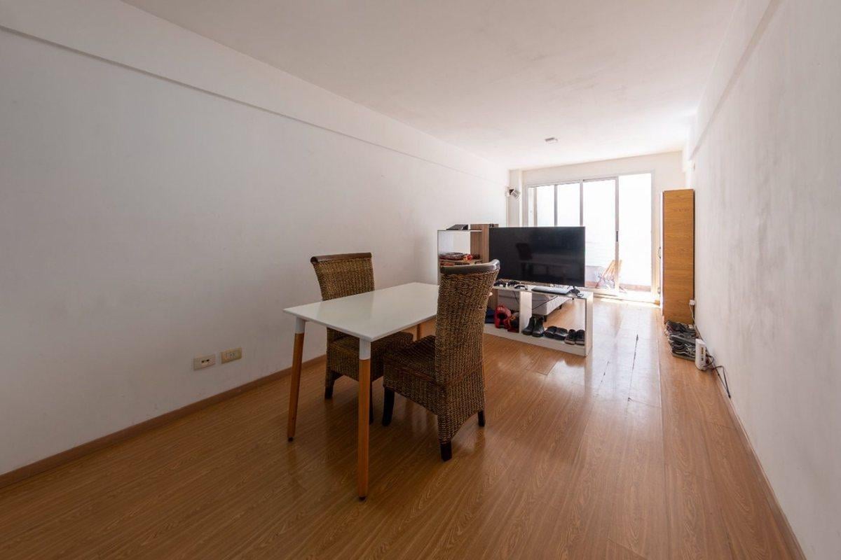 Foto de VENTA MONOAMBIENTE, CON BALCON , ABASTO, imagen 1