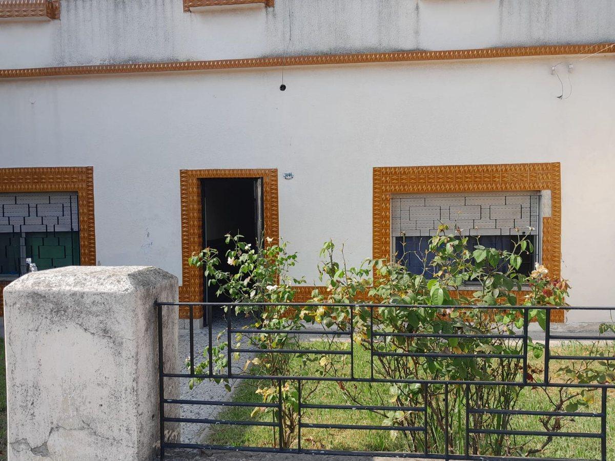 Foto de VENTA CASA 4 AMB. EN LOTE DE 60 MTS - LANUS, imagen 1