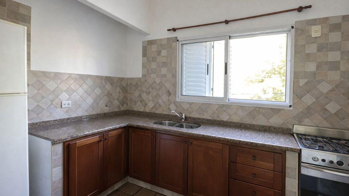 Foto de VENTA PH 4 AMB. C/PATIO Y TERRAZA - GERLI, imagen 4