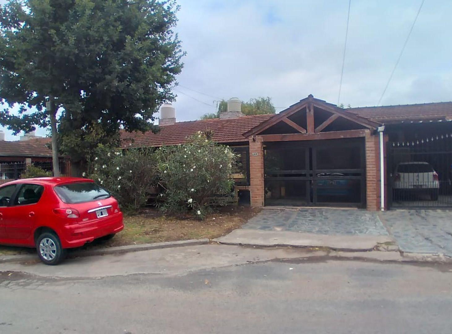 Foto de VENTA-CASA 4 AMBIENTES CON PARQUE-CHASCOMÚS, imagen 4