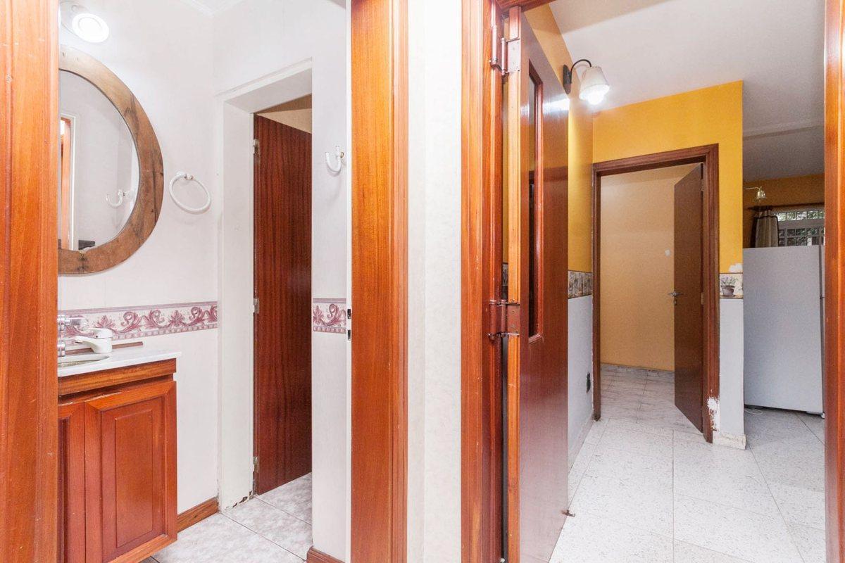 Foto de VENTA CASA 5 AMBIENTES CON PATIO Y COCHERA LANUS, imagen 2