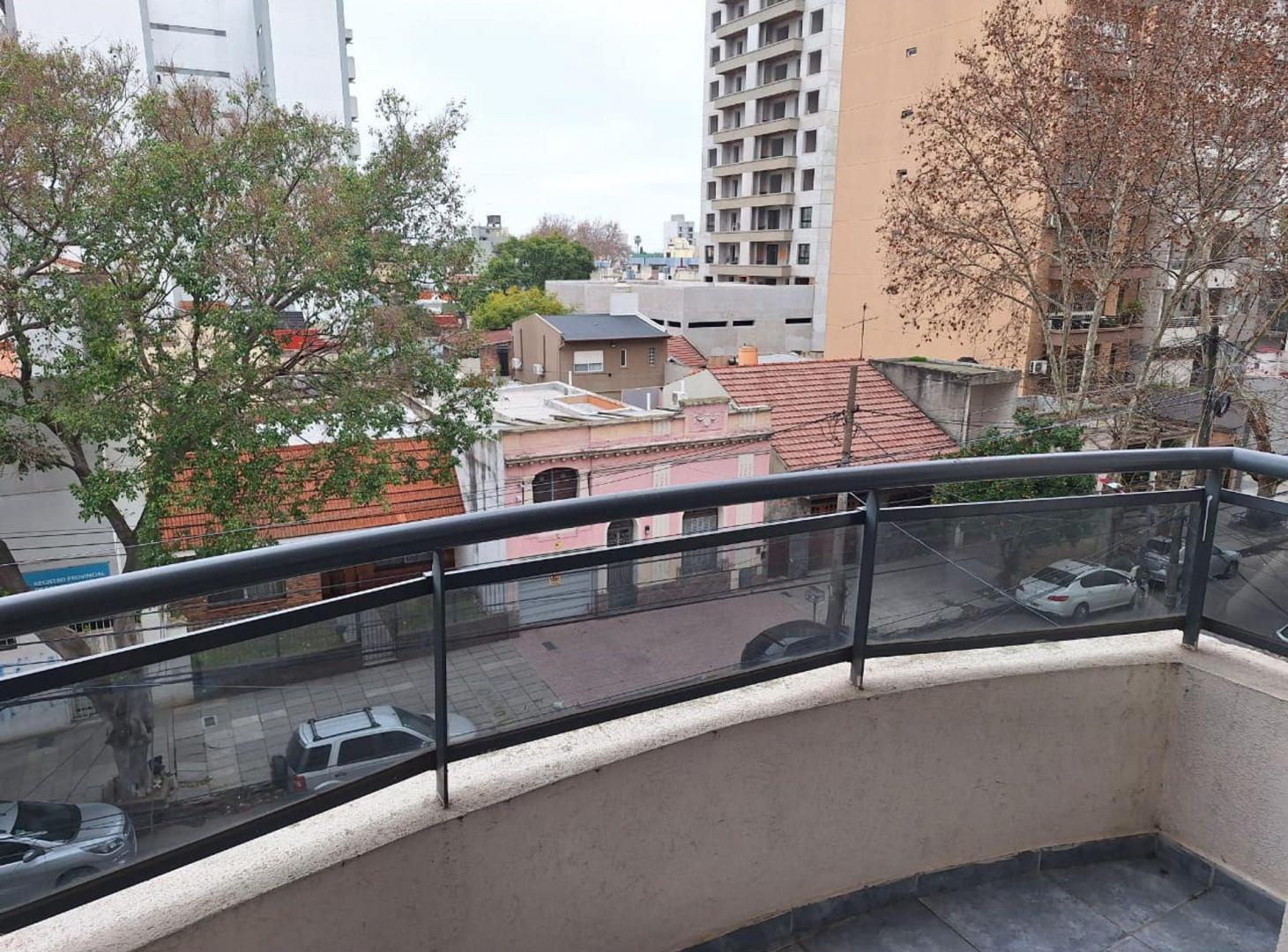 Foto de VENTA 2 AMBIENTES LANUS CENTRO, imagen 4