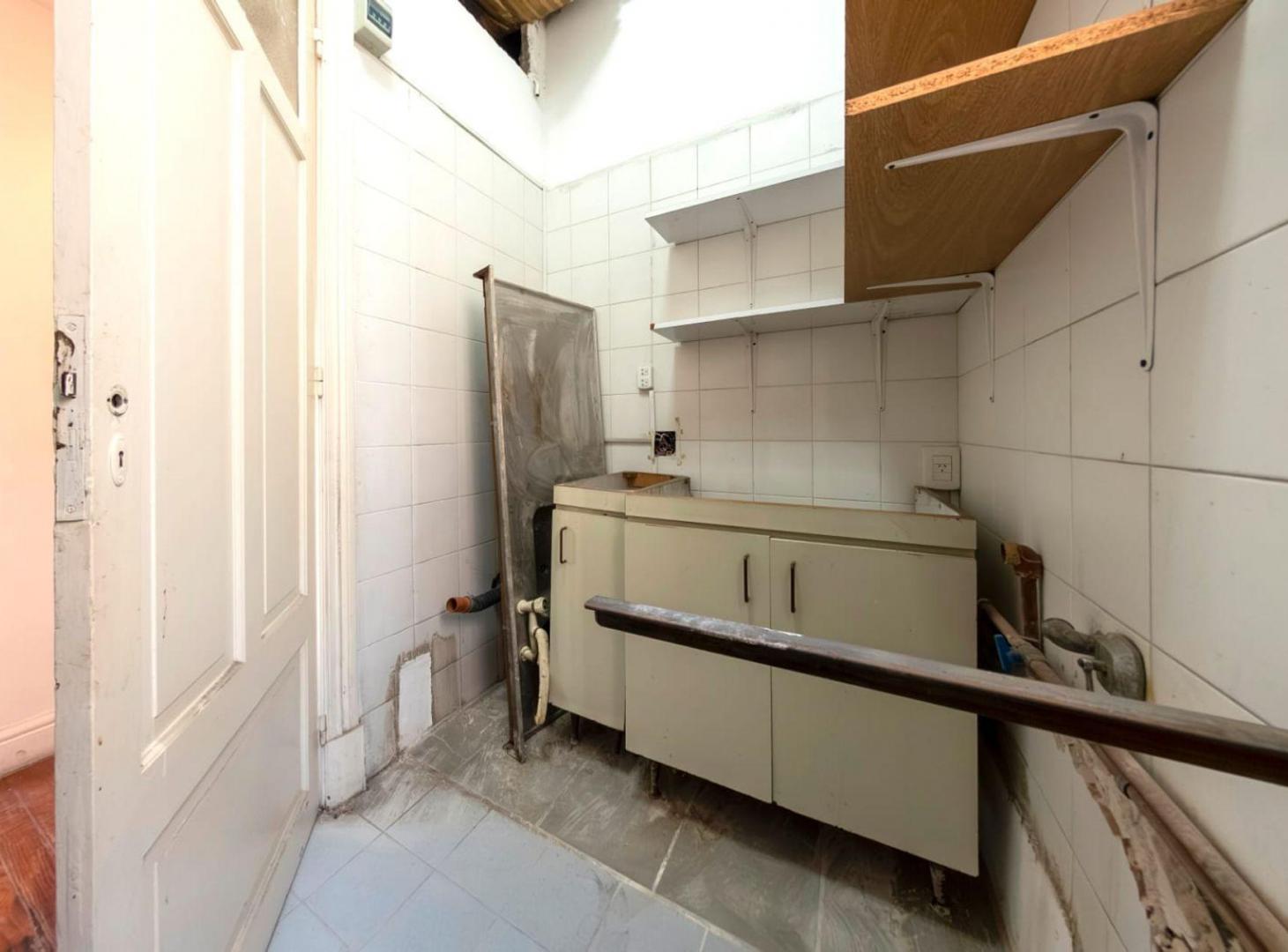 Foto de VENTA DEPARTAMENTO 6 AMB. MONSERRAT, imagen 5
