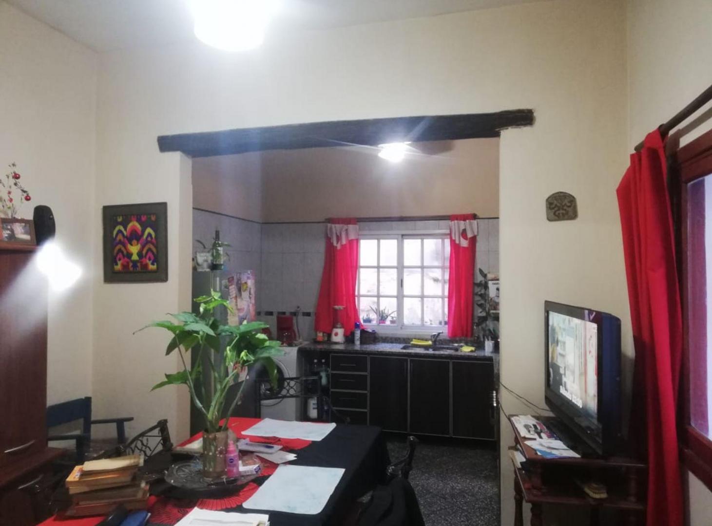 Foto de VENTA DE PH 4 AMB C/PILETA Y QUINCHO LANUS OESTE, imagen 3