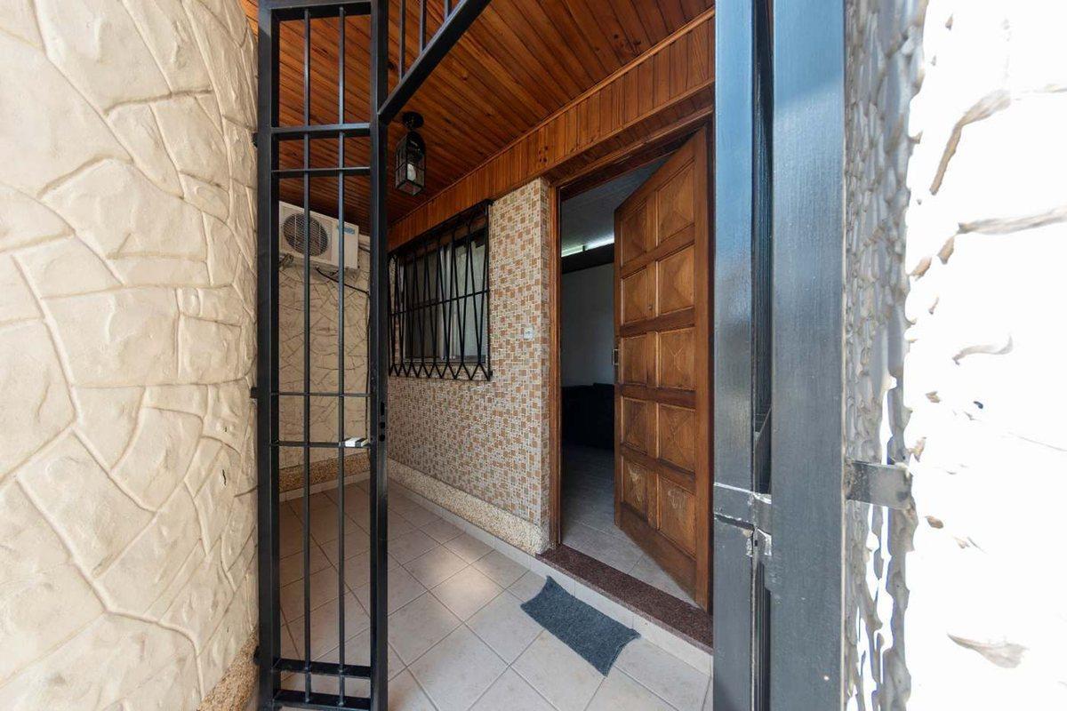 Foto de VENTA CASA 3 AMB.C/COCHERA EXCELENTE GERLI, imagen 5