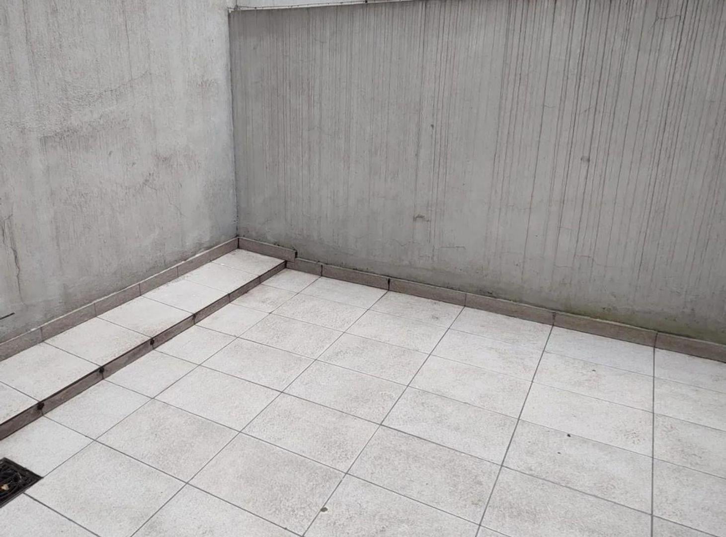 Foto de ALQUILER MONO IMPECABLE CON PATIO BOEDO, imagen 5