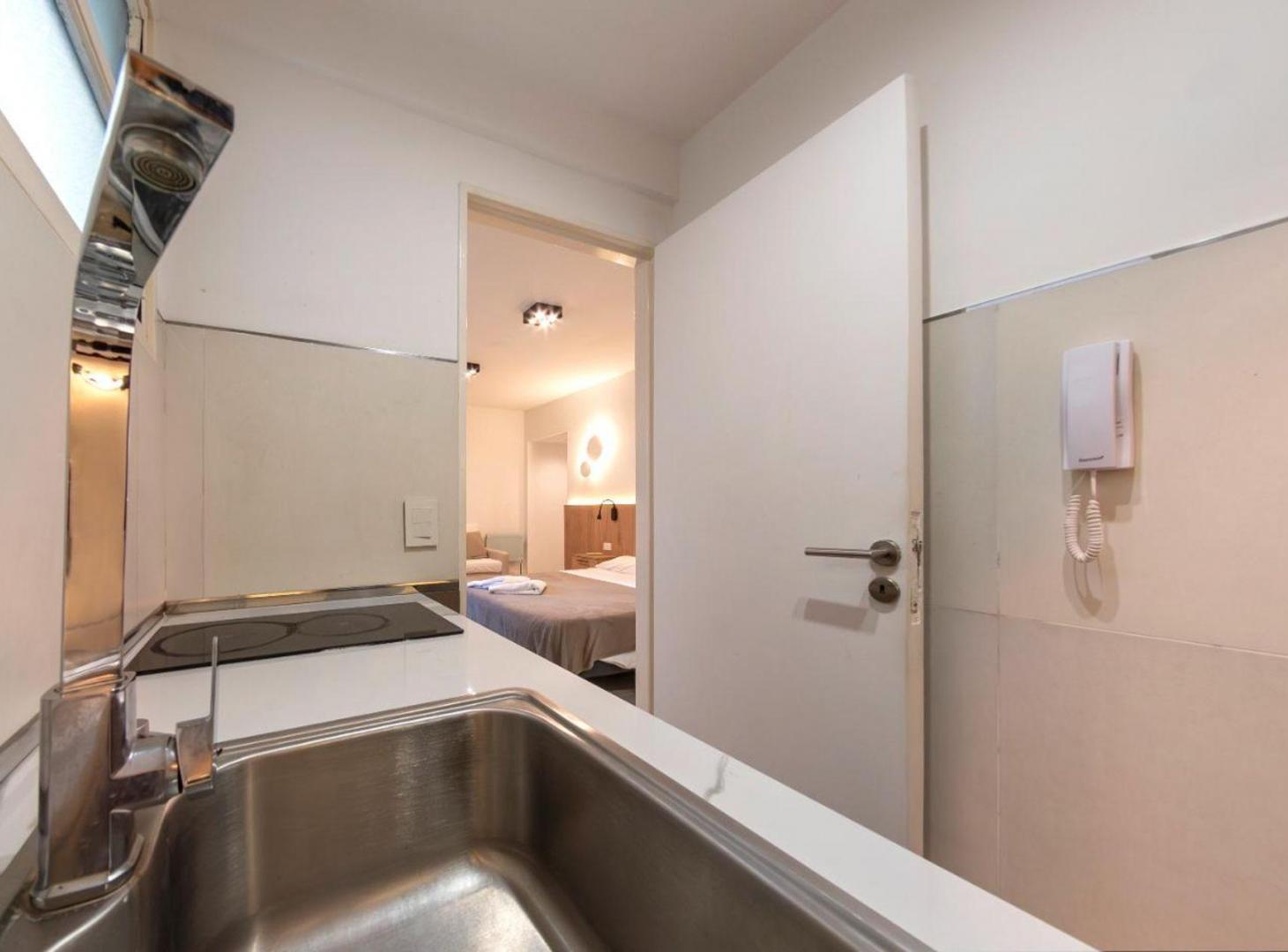Foto de Monoambiente venta retiro inversión ARBNB renta 9%, imagen 3