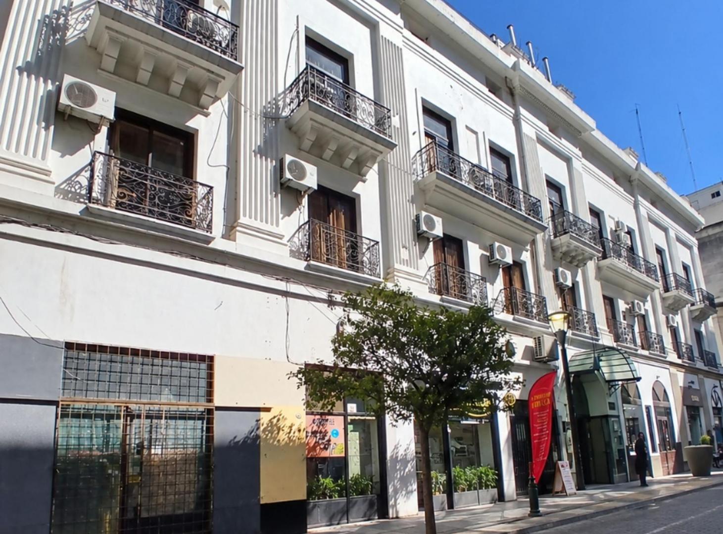 Foto de Edificio Hotel La Giralda - Patrimonio único, imagen 1