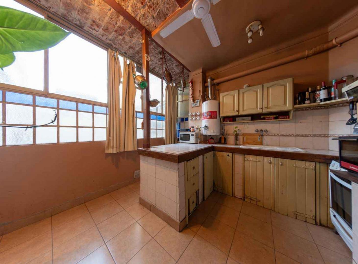Foto de VENTA 3 AMBIENTES EN CASCO HISTÓRICO EN MONSERRAT, imagen 2