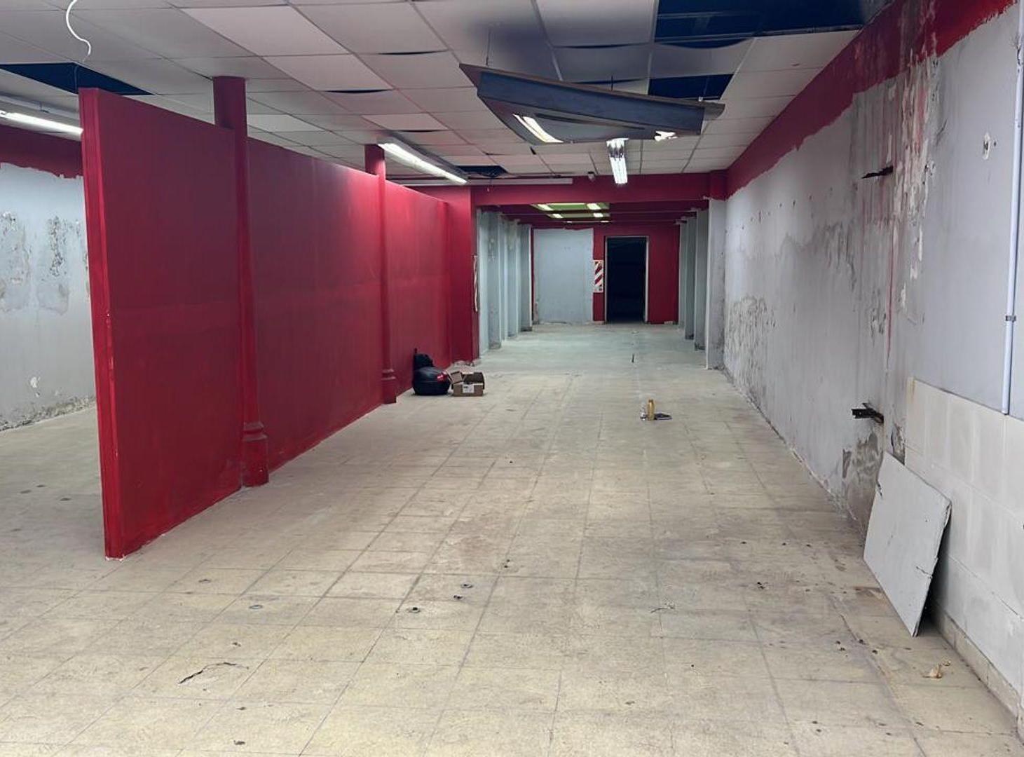 Foto de ALQUILER LOCALCOMERCIAL SAN CRISTOBAL/AV. SAN JUAN, imagen 1