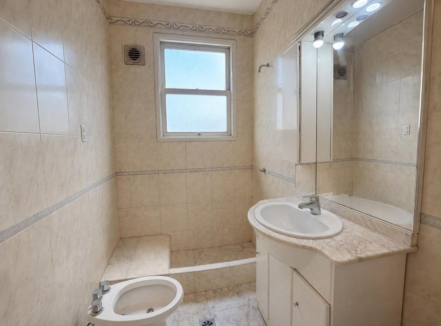 Foto de VENTA 3 AMBIENTES CON BALCON EN SAN NICOLAS, imagen 4