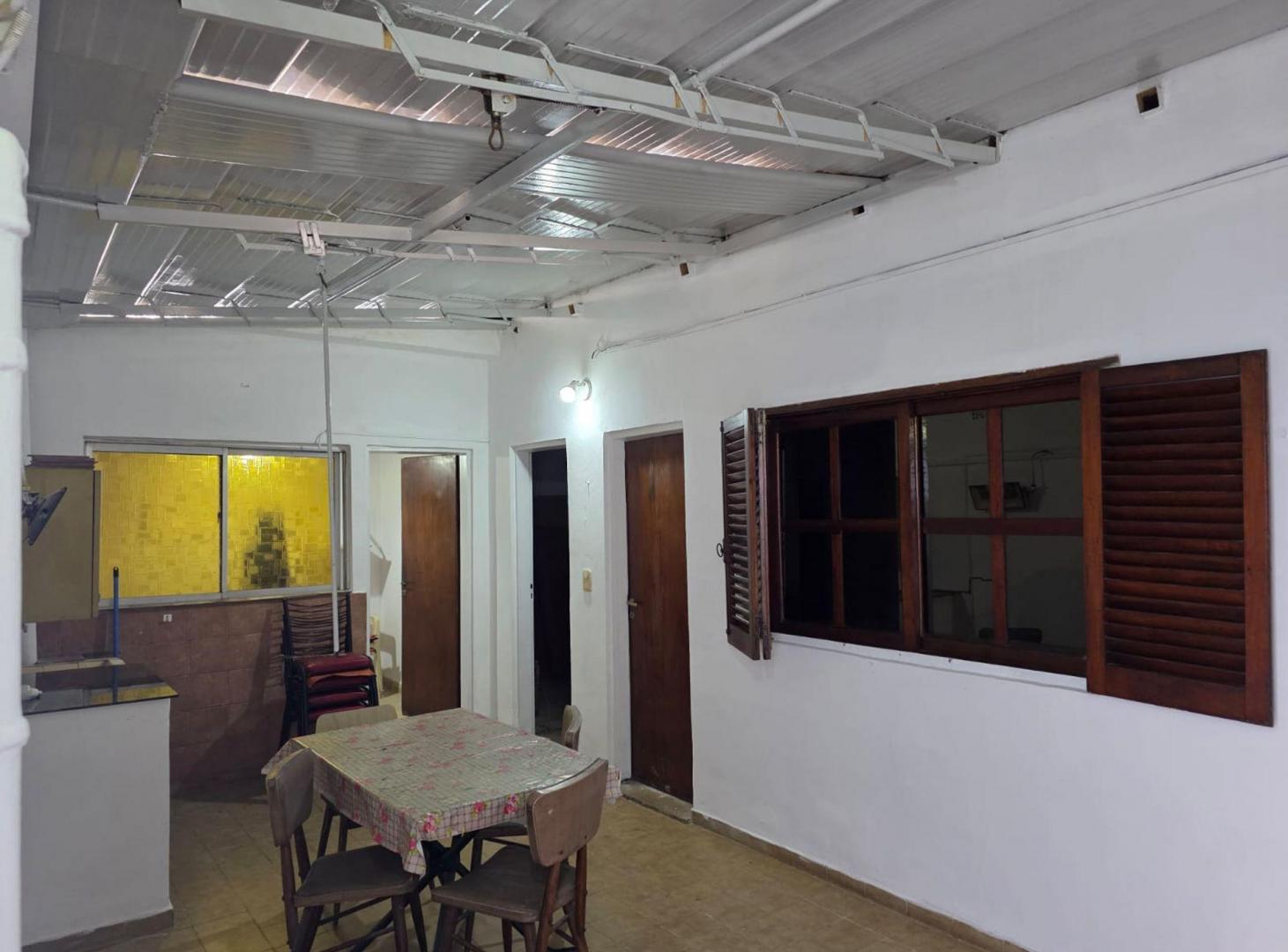 Foto de VENTA PH 3 AMB. UBICACION CENTRICA VALENTIN ALSINA, imagen 4