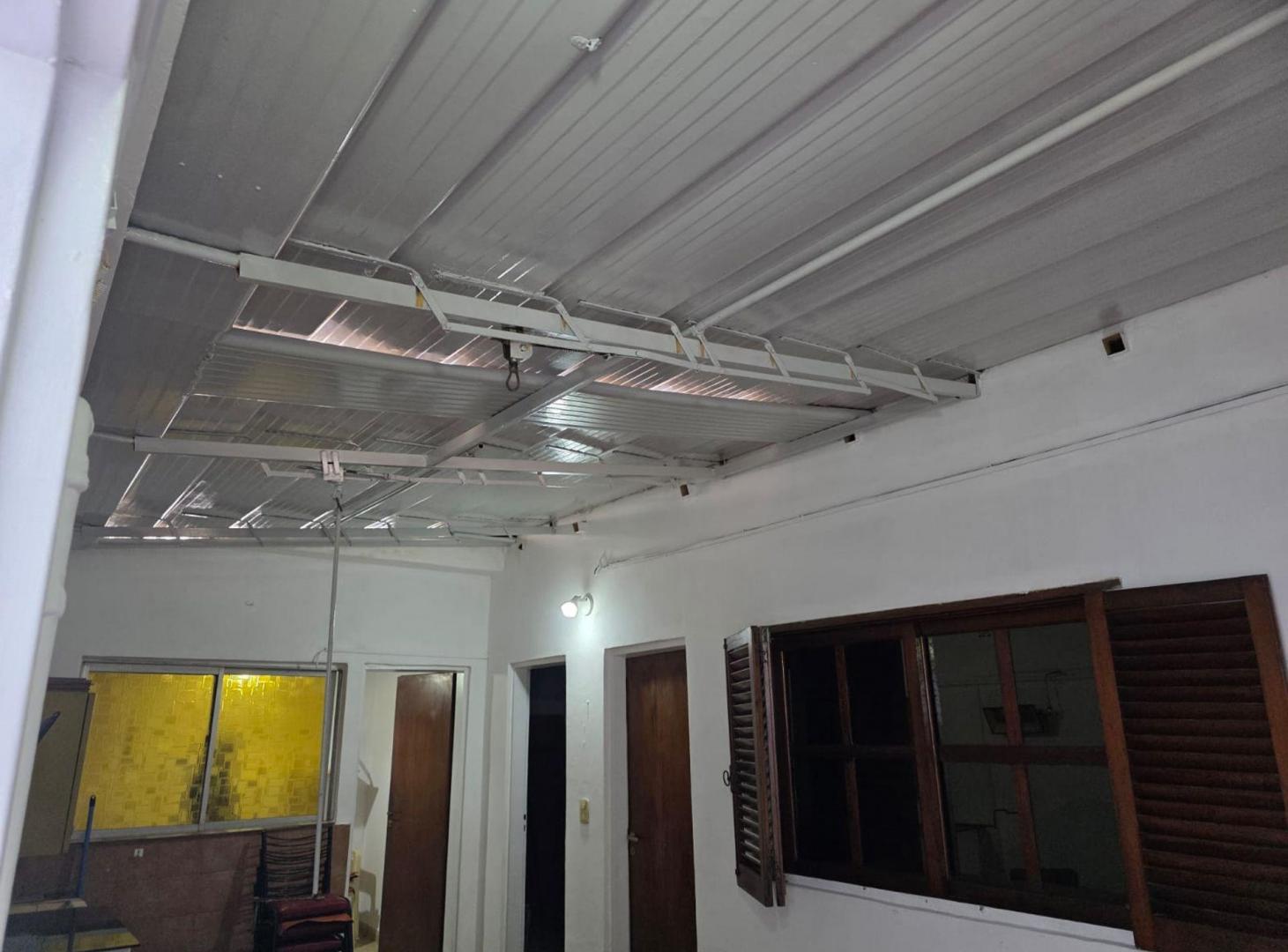 Foto de VENTA PH 3 AMB. UBICACION CENTRICA VALENTIN ALSINA, imagen 3
