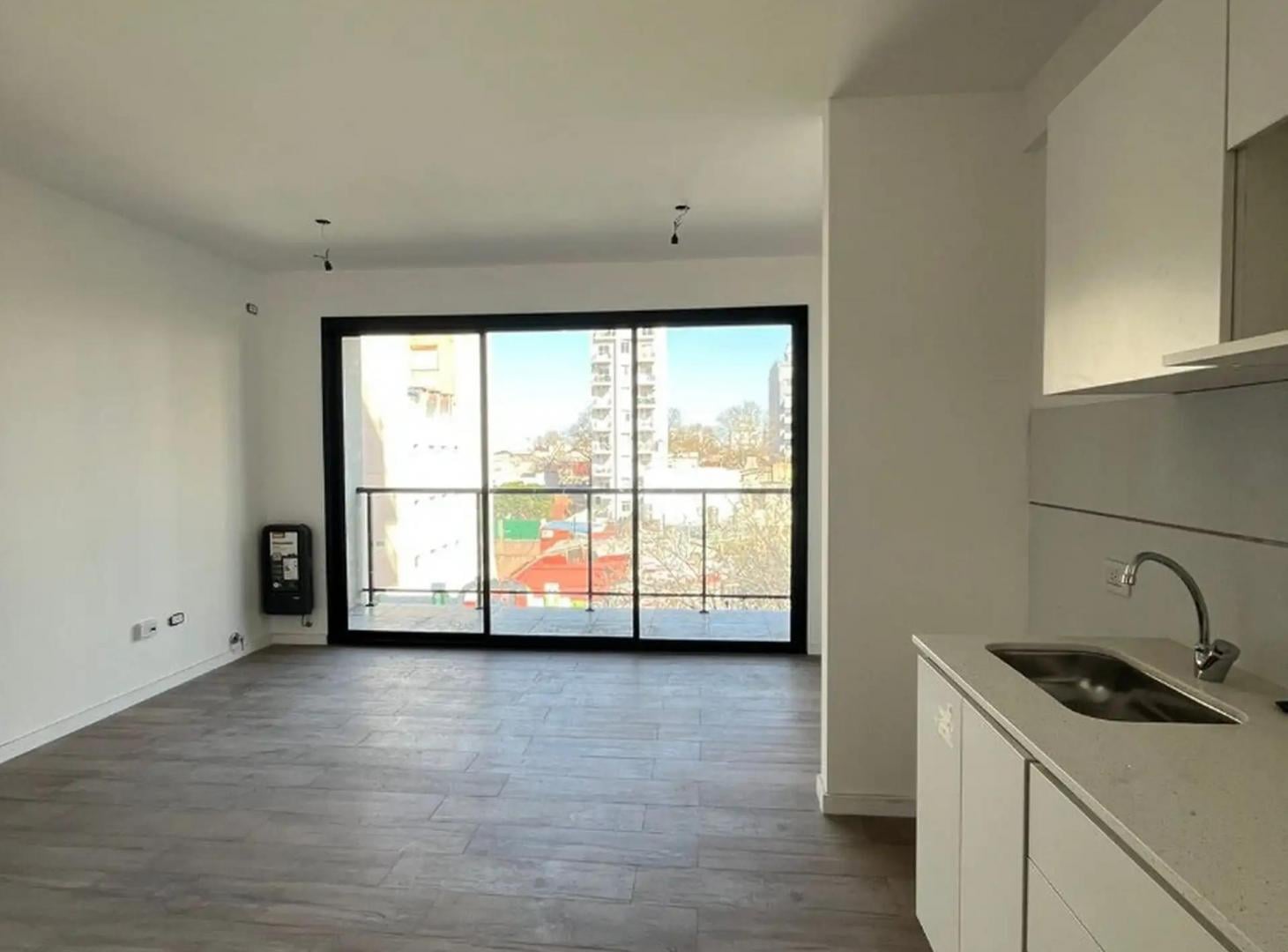 DOS AMBIENTES - CON COCHERA - Edificio con Amenities!