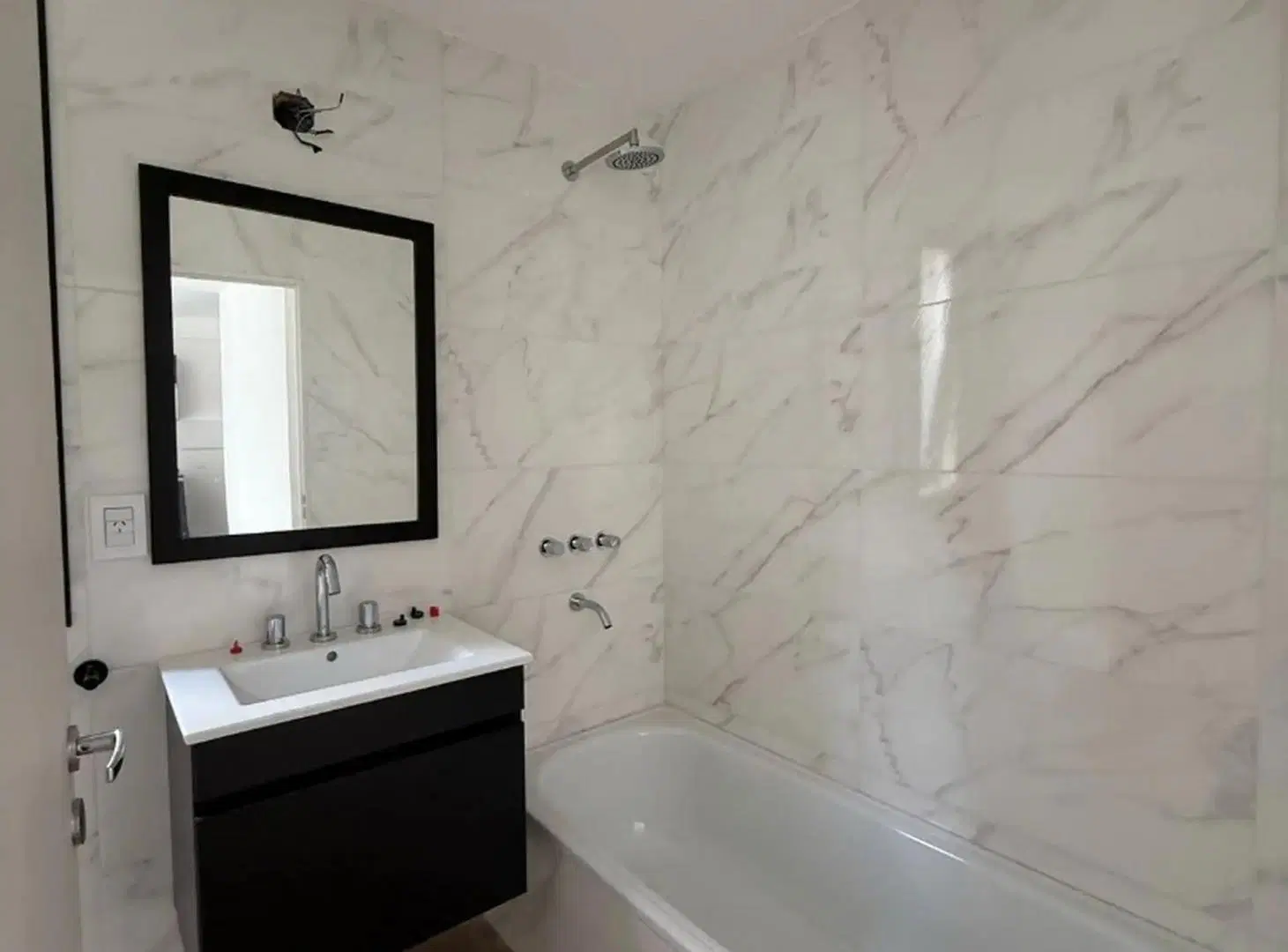 DOS AMBIENTES - CON COCHERA - Edificio con Amenities! 3