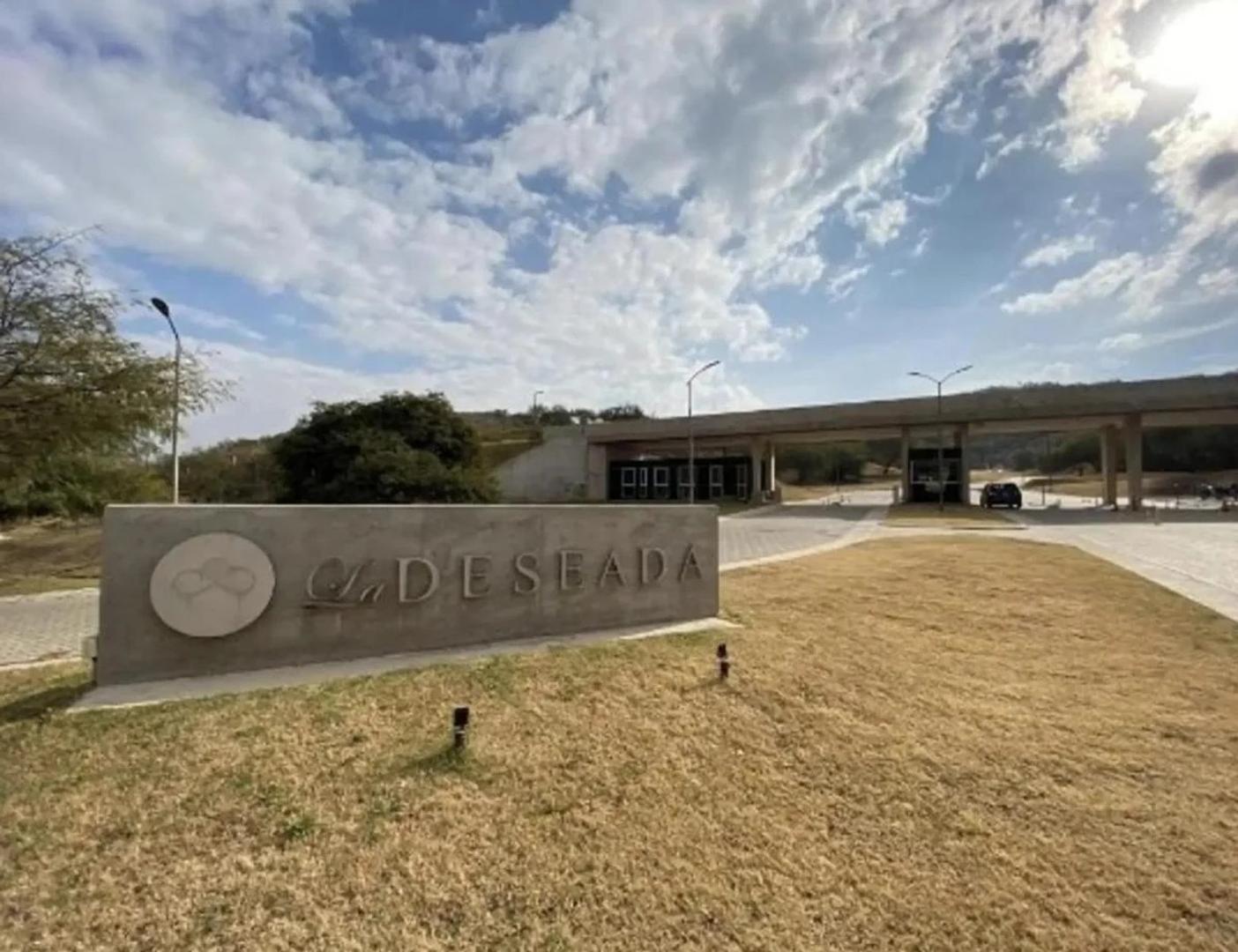 VENTA LOTE CENTRAL 1100 m2 LA DESEADA CON EXCELENTE VISTA