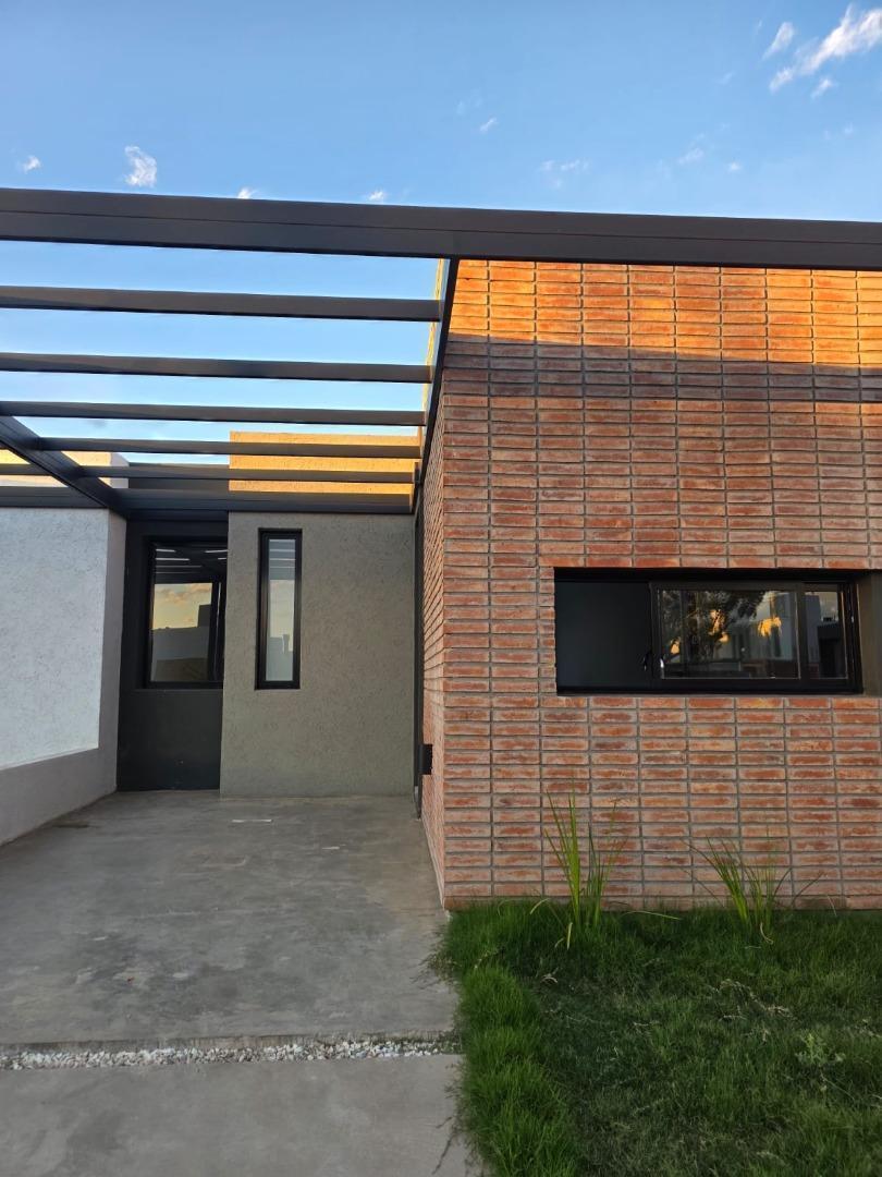 VENTA duplex 2 dormitorios 2baños coche RINCONES MANANTIALES