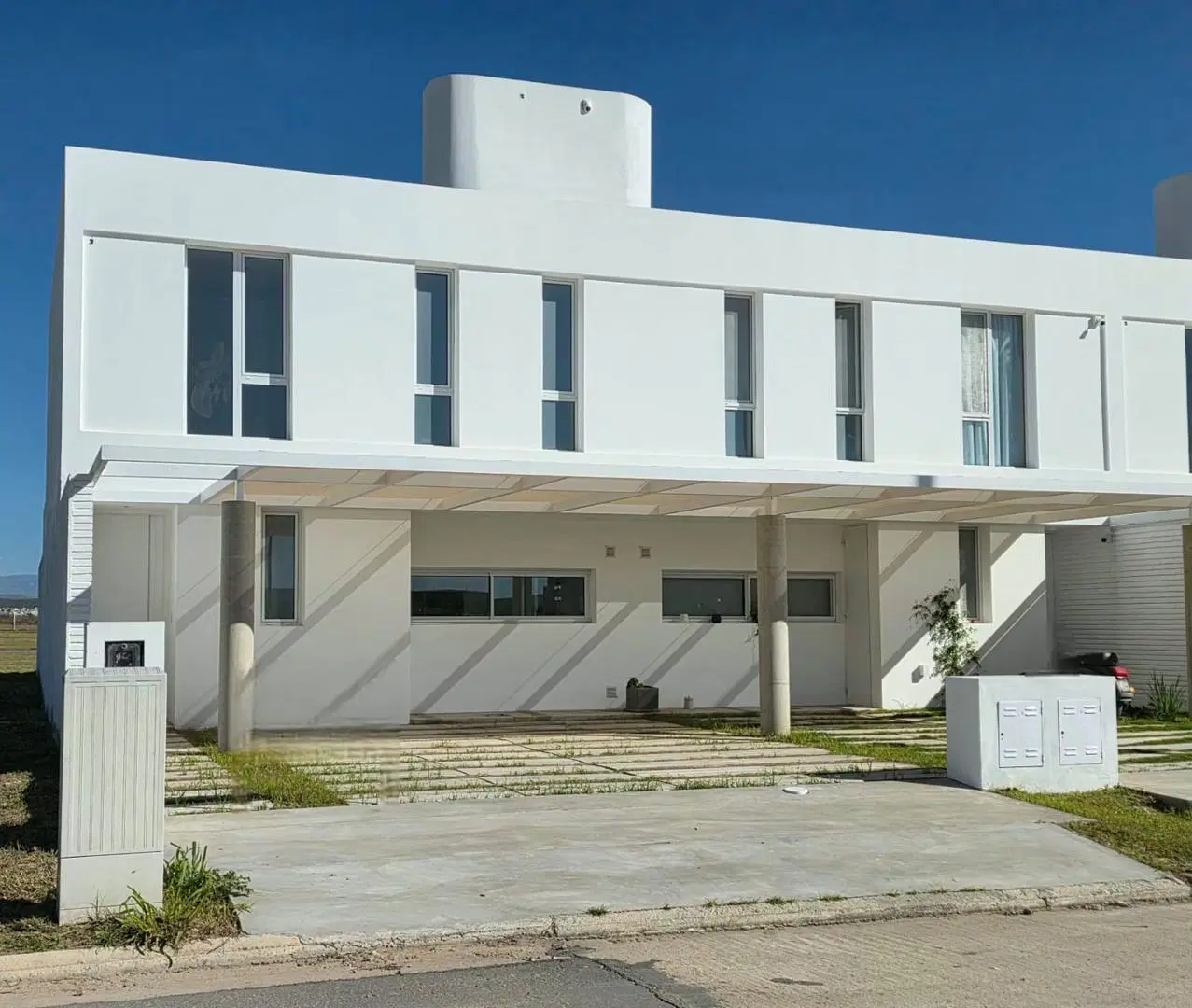 Venta duplex 3 dormitorios cochera patio BRISAS MANANTIALES 4