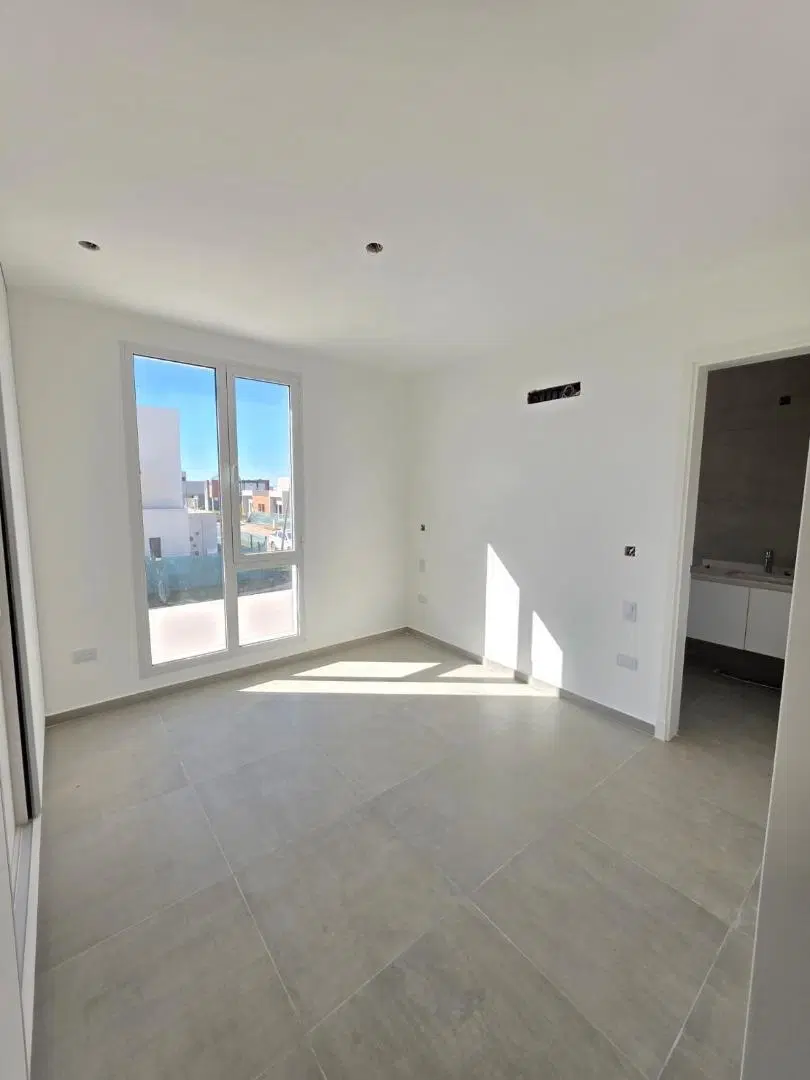 Venta duplex 3 dormitorios cochera patio BRISAS MANANTIALES 3