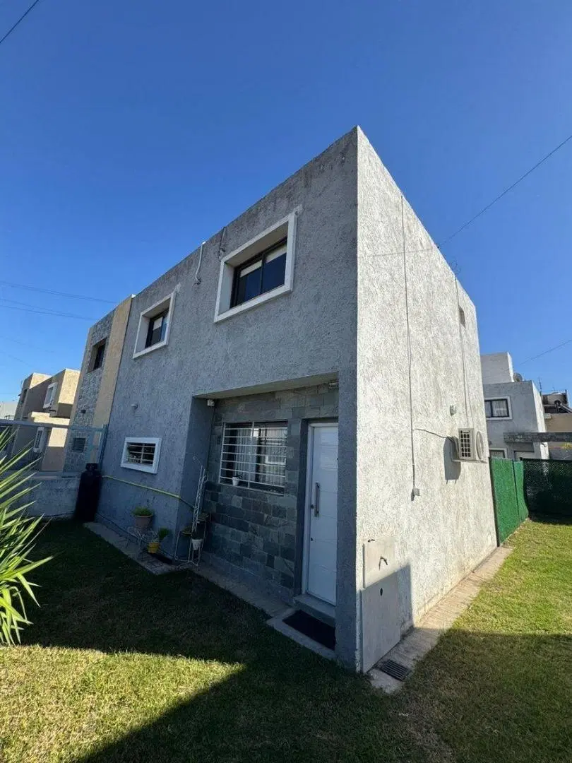 VENTA DUPLEX 2 DORMITORIOS VALLE CERCANO PATIO SEGURIDAD 24H 4