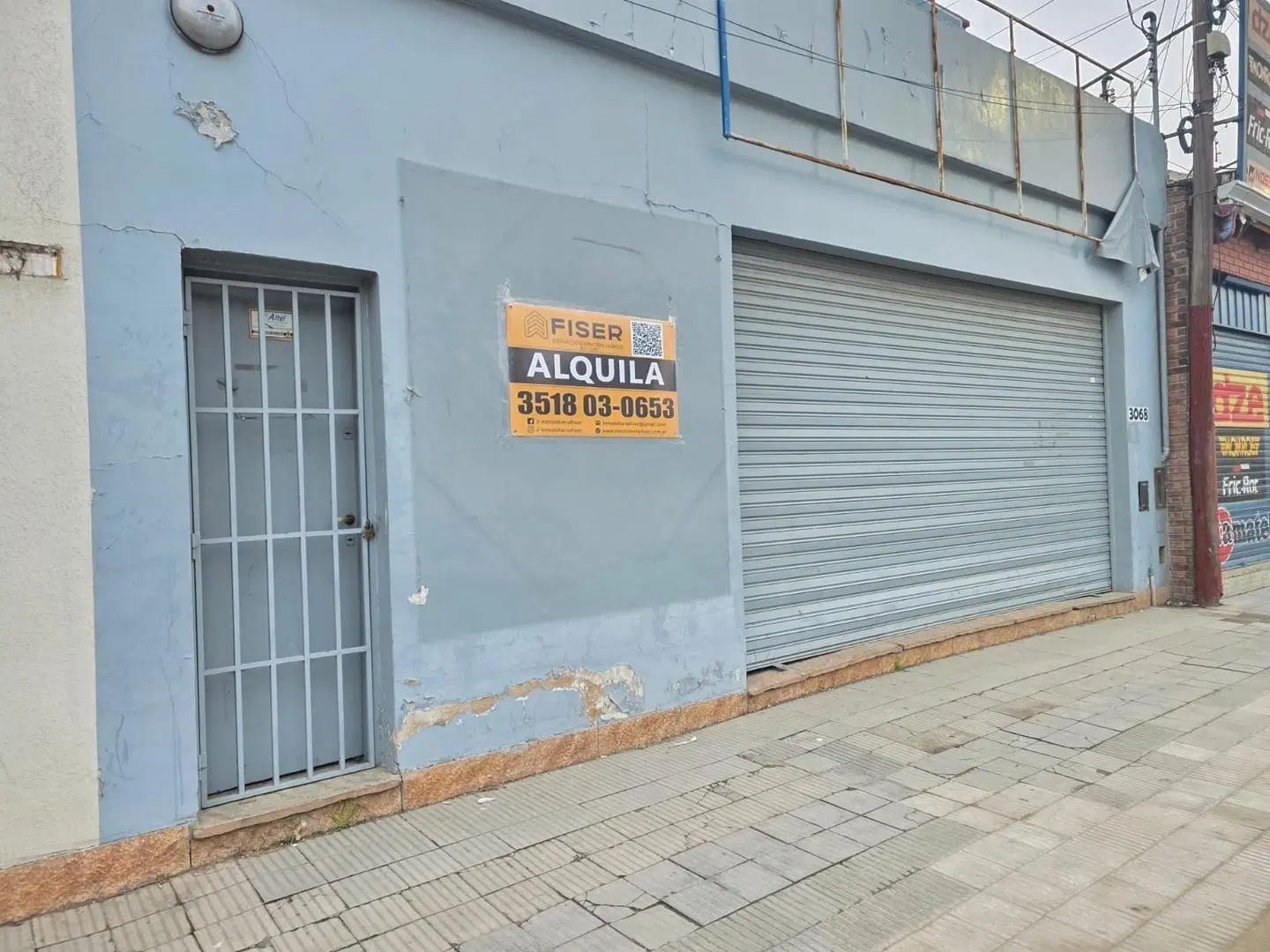 Local comercial en Las Flores sobre Velez Sarsfield 3