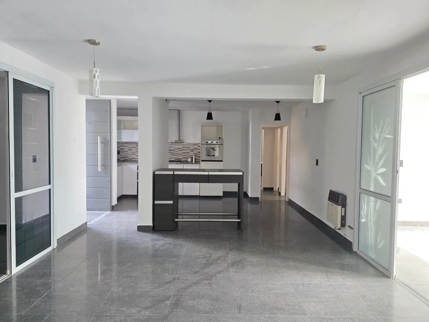 VENTA CASA 3 DORMITORIOS COCHERA DOBLE PATIO APTO CREDITO 5