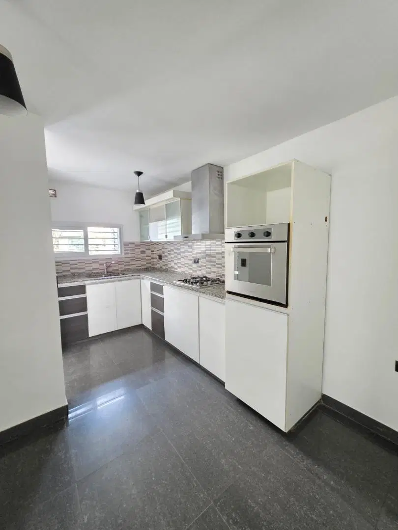 VENTA CASA 3 DORMITORIOS COCHERA DOBLE PATIO APTO CREDITO 3