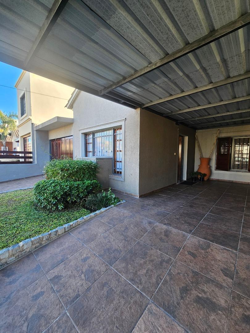 Foto de VENTA CASA DE 3 DORMITORIOS COCHERA DOBLE PATIO PILETA, imagen 2