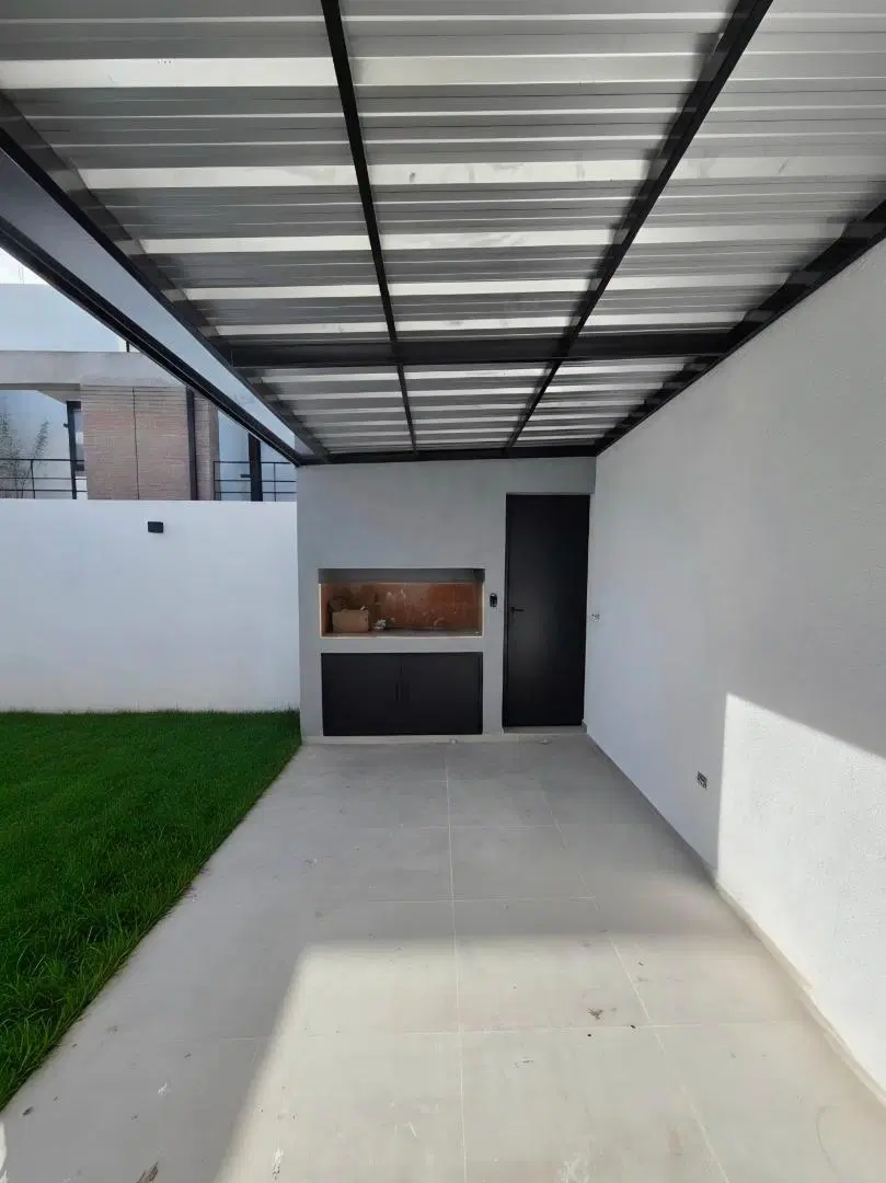 VENTA DUPLEX 2 DORMITORIOS COCHERA PATIO ASADOR 2