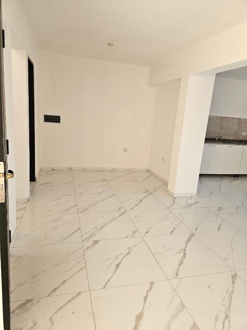 Foto de VENTA DUPLEX 3 DORMITORIOS COLINAS DE MANANTIALES, imagen 3