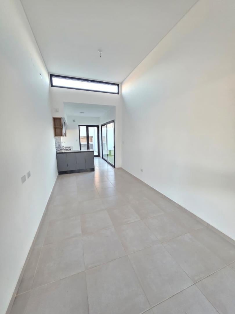Foto de VENTA DUPLEX 2 DORMITORIOS RINCONES DE MANANTIALES, imagen 4