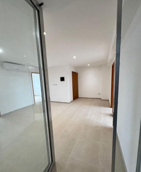 EDIFICIO DE OFICINAS- CONSULTORIOS CÉNTRICOS A ESTRENAR- Pisos completos