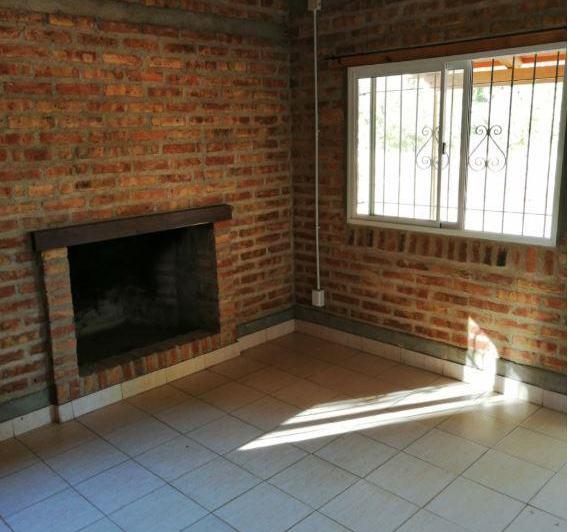 Alquiler casa en zona chacras. 4 esquinas 2