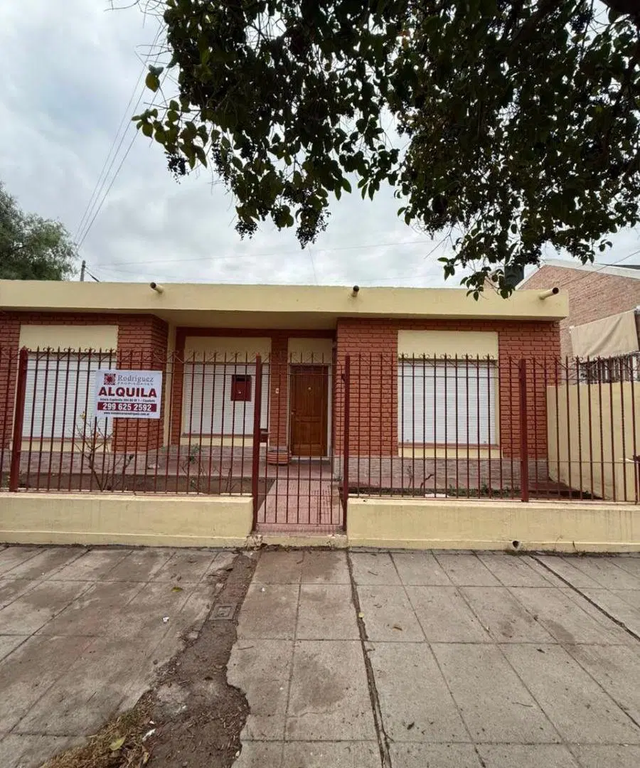 Casa 2 dorm. en alquiler, Allen 1