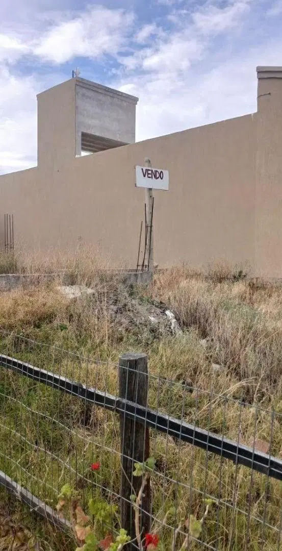 Terreno en venta con bases construidas - Las Grutas 2