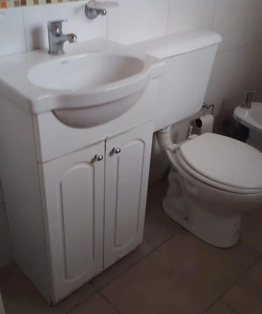 Monoambiente en alquiler con patio y cochera – Edificio San Marino II 8