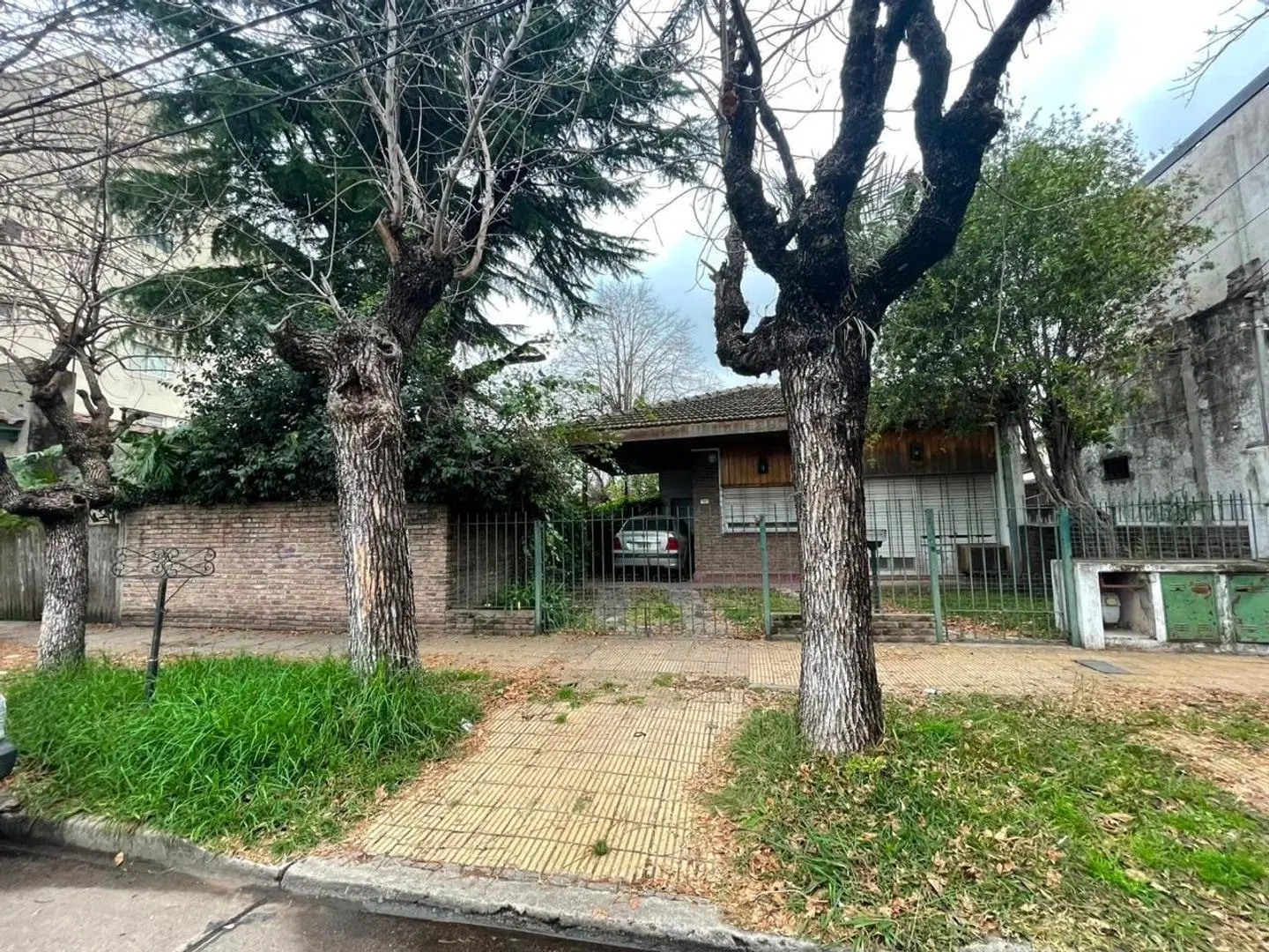 Lote terreno edificio en el centro de Ituzaingó Norte 485m2 2
