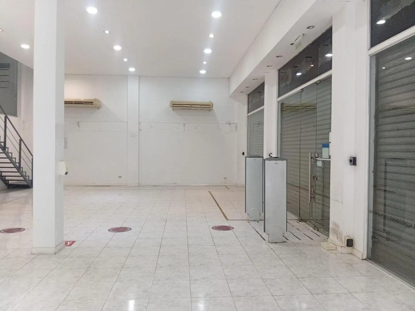 LOCAL COMERCIAL DOBLE ALTURA CON ENTREPISO EN ITUZAINGÓ 3