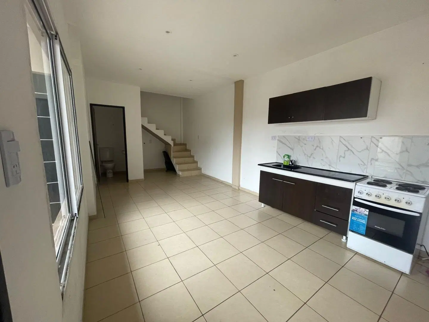 Castelar Norte, DÚPLEX 3 AMBIENTES PRIMER PISO POR ESCALERA 4